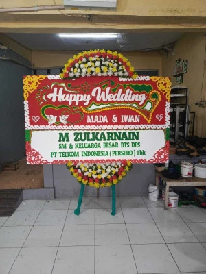 Papan Bunga di Manyingsal Cipunagara