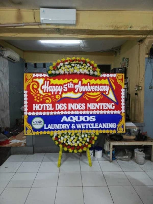 Papan Bunga di Manyingsal Cipunagara